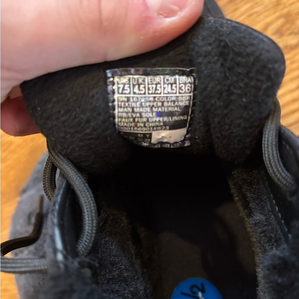 Skechers Black Winter shoes with Fur Lining - Picture 4 of 4